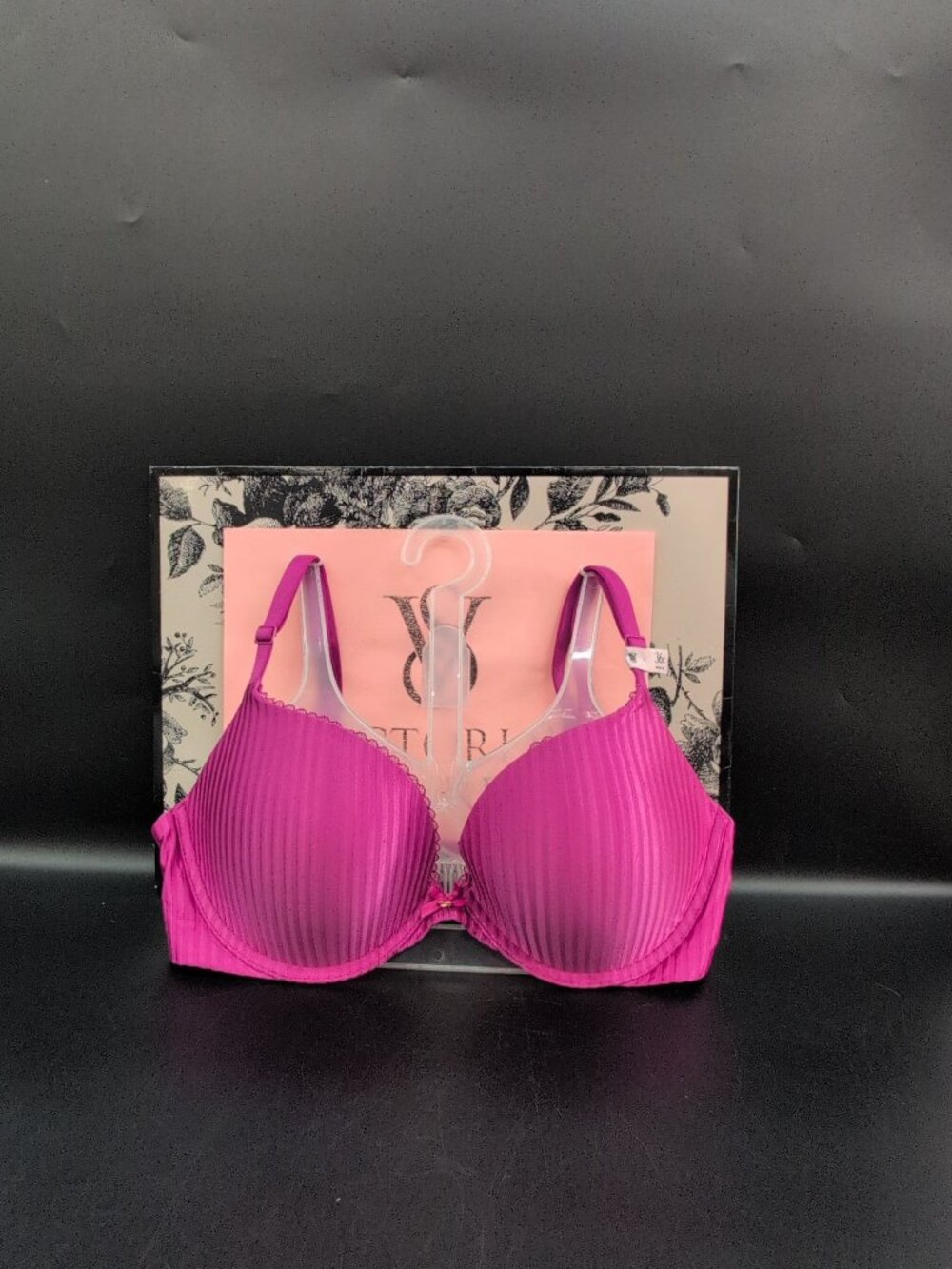 Victoria Secret Body by Victoria Underwire Push Up Bra 36C Allure Pink